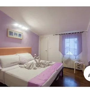 2* Maison d'hôtes La Mansarda Del Centro